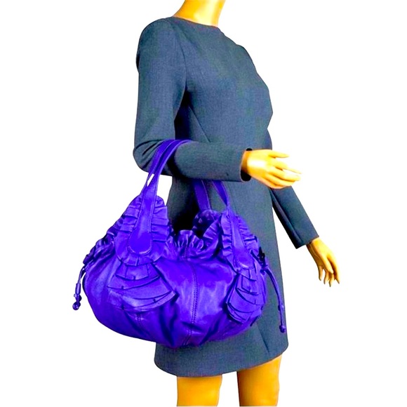 Authentic & rare Valentino Garavani buttery soft genuine leather purple bag - Picture 1 of 16